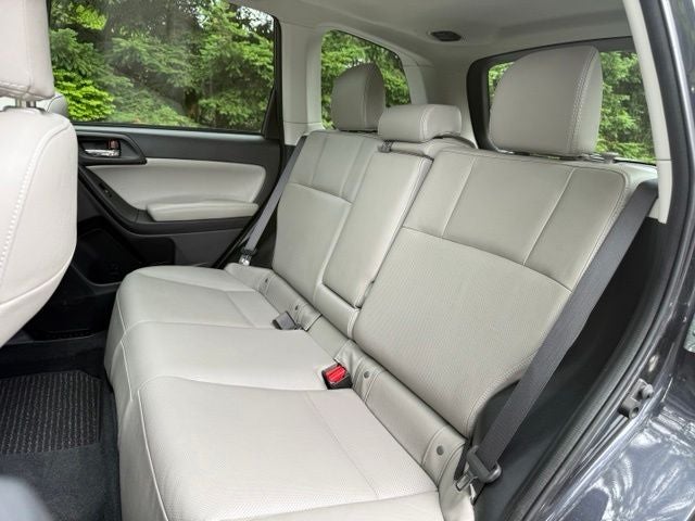 2016 Subaru Forester 2.5i Touring
