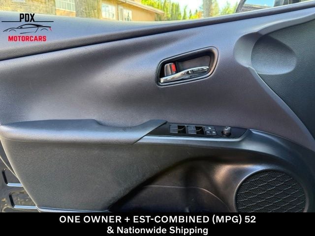2021 Toyota Prius XLE