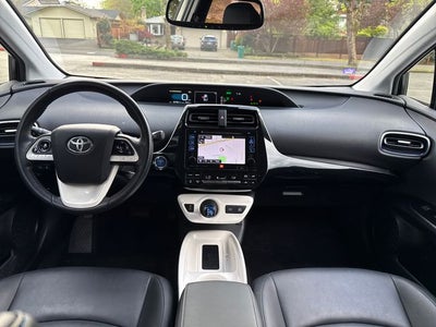 2016 Toyota Prius Four Touring