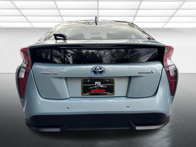2016 Toyota Prius Four Touring