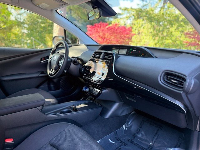 2019 Toyota Prius LE