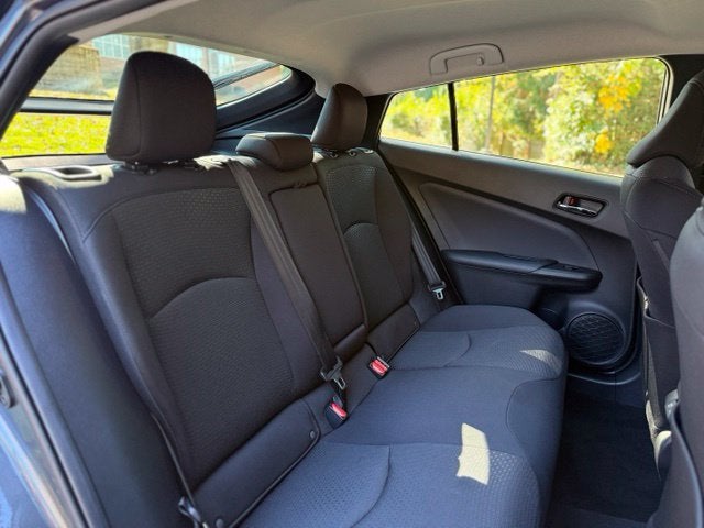 2019 Toyota Prius LE