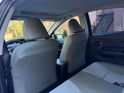 2016 Toyota Prius c Four