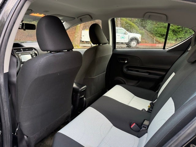 2016 Toyota Prius c Four