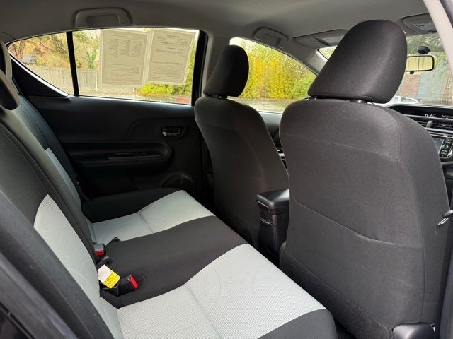 2016 Toyota Prius c Four