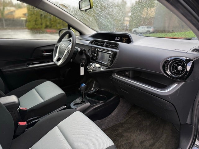 2016 Toyota Prius c Four