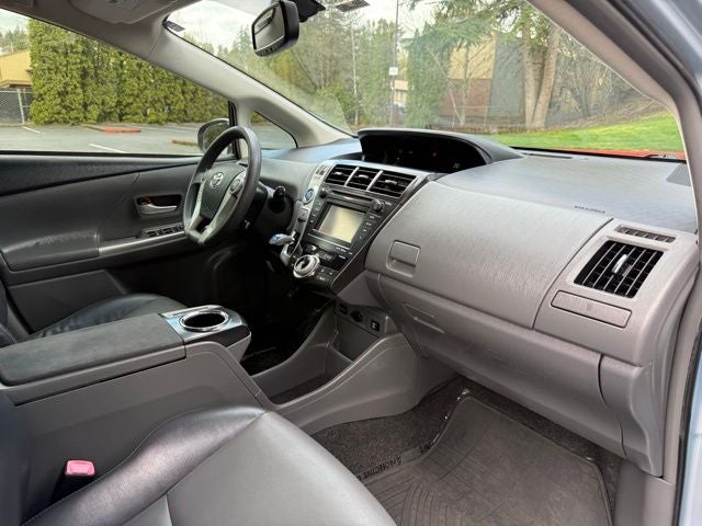 2012 Toyota Prius v Base