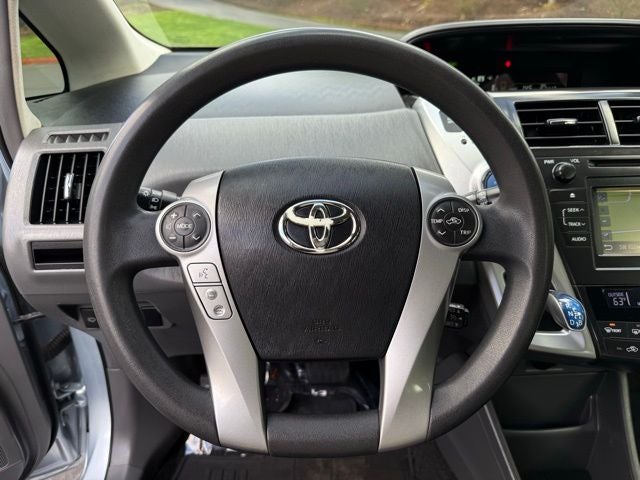 2012 Toyota Prius v Base