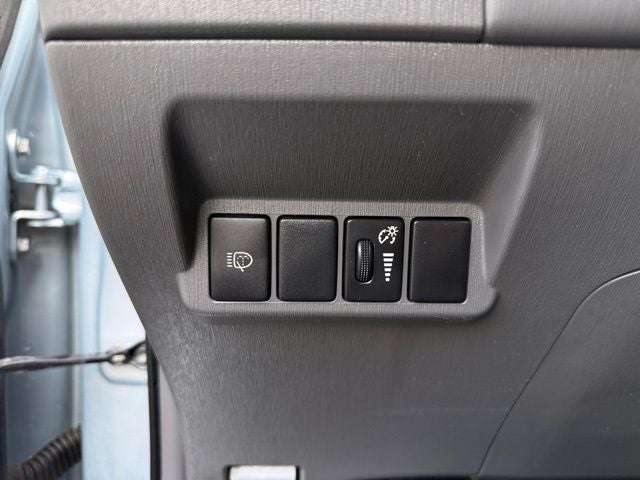 2012 Toyota Prius v Base