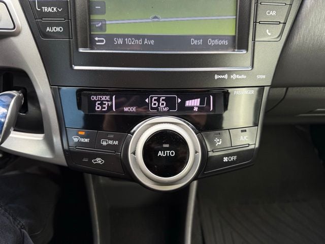 2012 Toyota Prius v Base