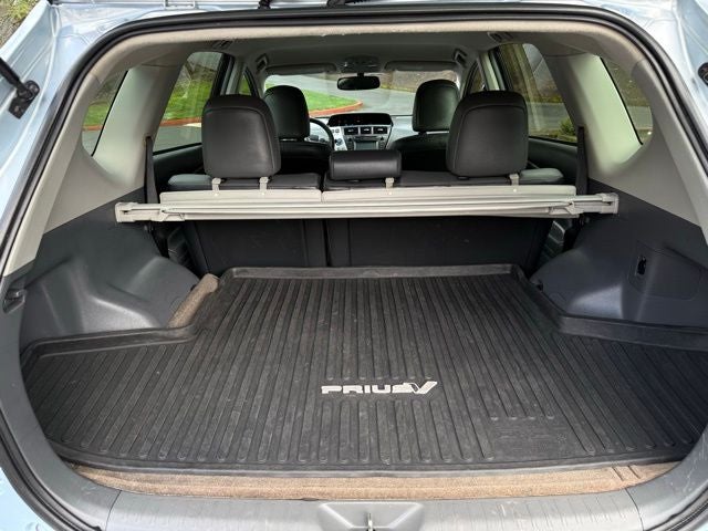 2012 Toyota Prius v Base