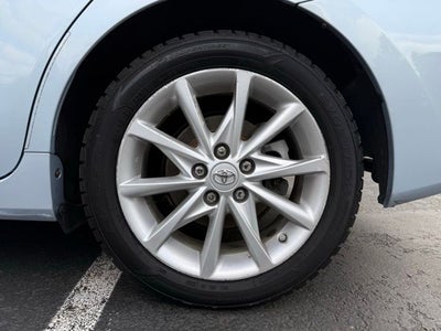 2012 Toyota Prius v Base