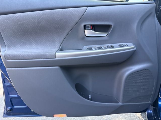 2014 Toyota Prius v Three