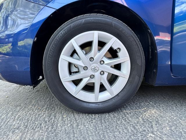 2014 Toyota Prius v Three