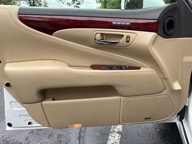 2007 Lexus LS 460