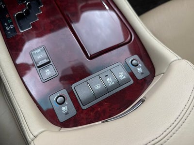 2007 Lexus LS 460