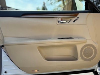 2013 Lexus ES 300h
