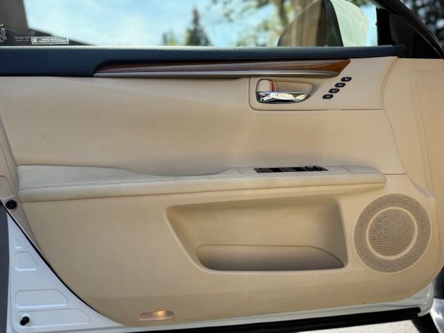 2013 Lexus ES 300h