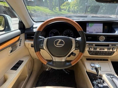 2013 Lexus ES 300h