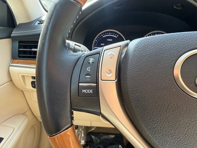 2013 Lexus ES 300h