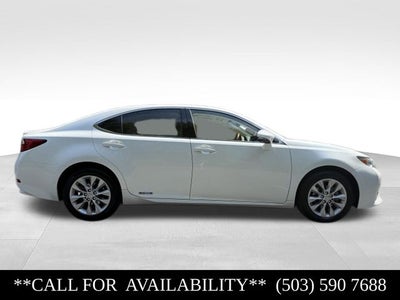 2013 Lexus ES 300h