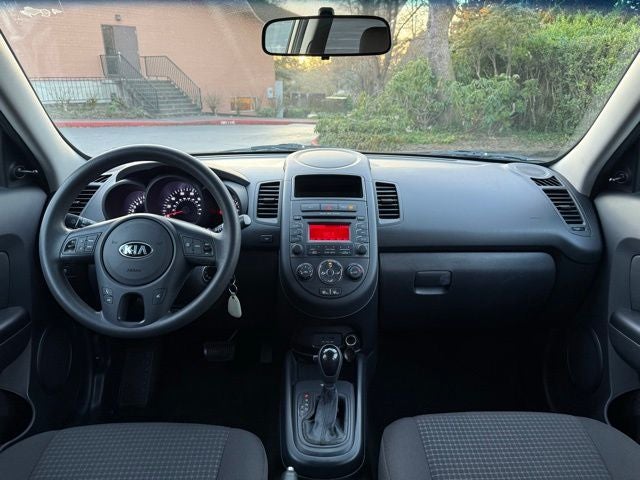 2013 Kia Soul Base