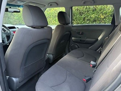 2013 Kia Soul Base