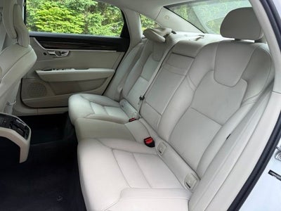2018 Volvo S90 T6 Momentum