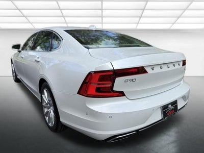 2018 Volvo S90 T6 Momentum