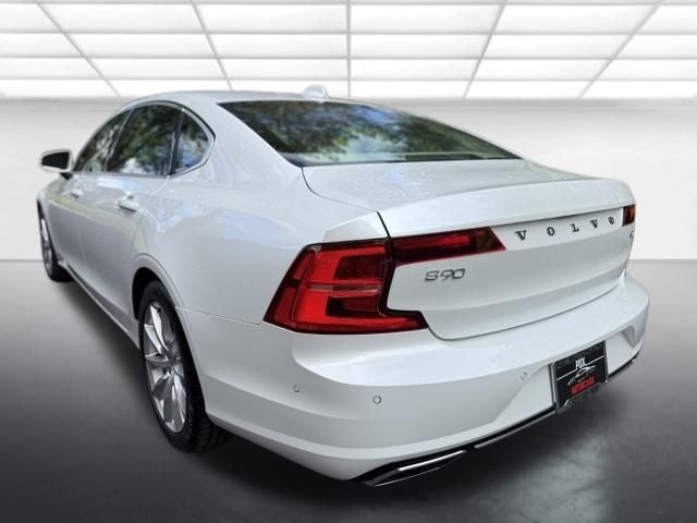2018 Volvo S90 T6 Momentum