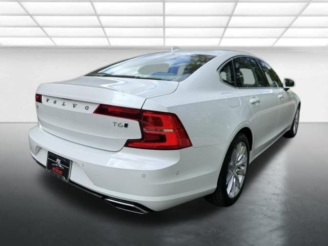 2018 Volvo S90 T6 Momentum