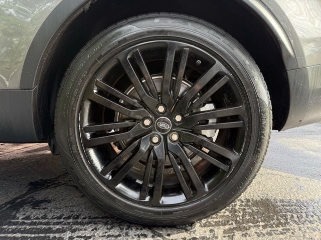 2017 Land Rover Discovery HSE Luxury