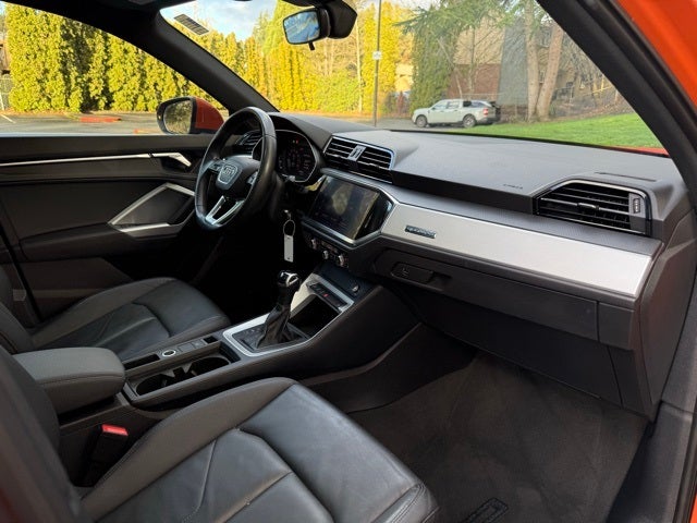 2021 Audi Q3 Premium quattro