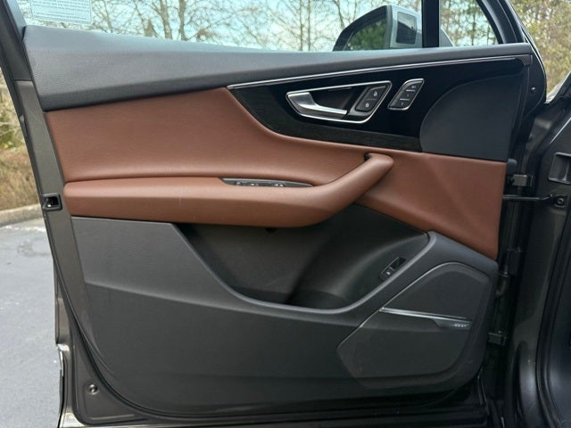 2019 Audi Q7 55 Premium Plus quattro