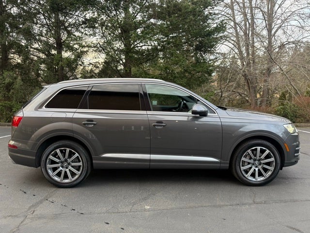 2019 Audi Q7 55 Premium Plus quattro