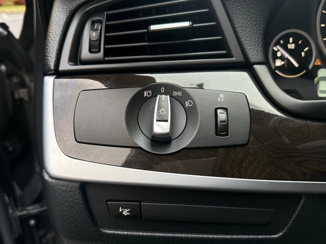 2014 BMW 5 Series 528i