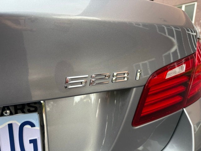 2014 BMW 5 Series 528i