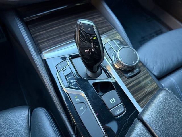 2017 BMW 5 Series 540i