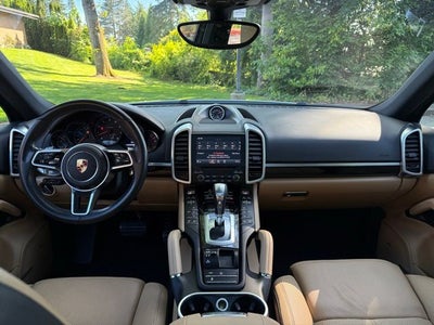 2018 Porsche Cayenne Platinum Edition