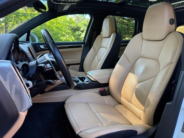 2018 Porsche Cayenne Platinum Edition