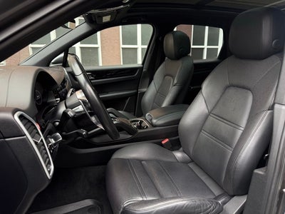 2019 Porsche Cayenne Base