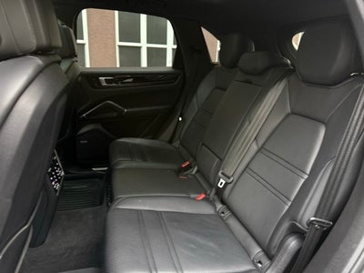 2019 Porsche Cayenne Base