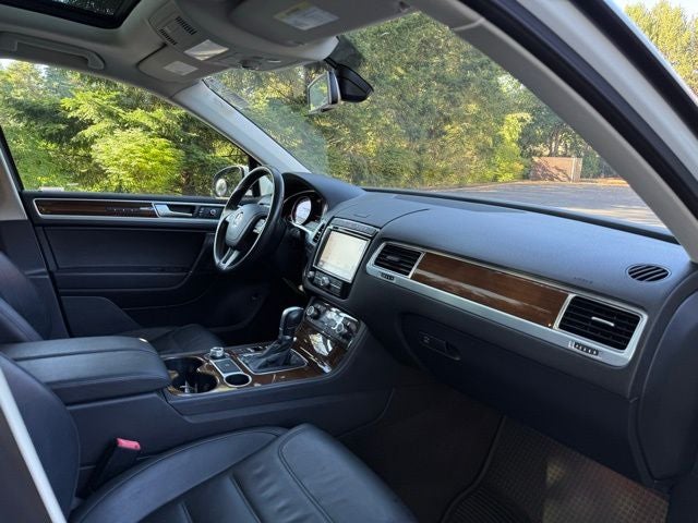 2015 Volkswagen Touareg V6 Sport 4Motion
