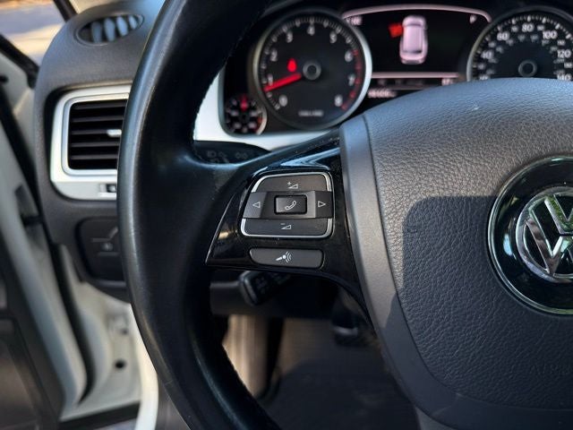 2015 Volkswagen Touareg V6 Sport 4Motion