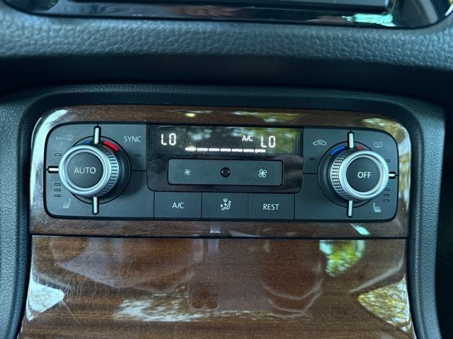 2015 Volkswagen Touareg V6 Sport 4Motion