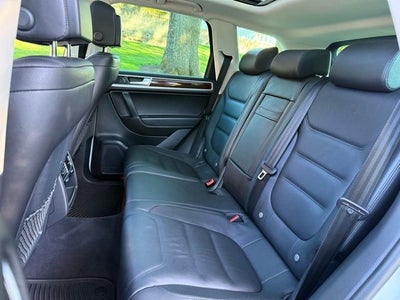 2015 Volkswagen Touareg V6 Sport 4Motion