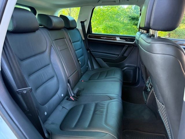 2015 Volkswagen Touareg V6 Sport 4Motion