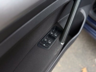 2016 Volkswagen e-Golf SE