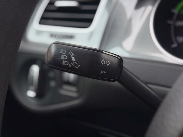 2016 Volkswagen e-Golf SE