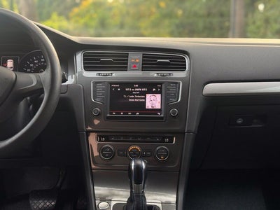 2016 Volkswagen e-Golf SE